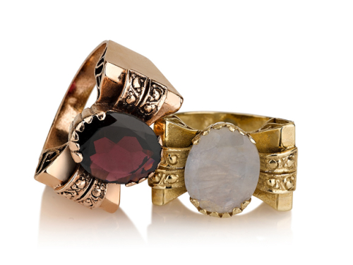 טבעת זהב בסגנון עתיק פפיון משובצת מונסטון וגרנט