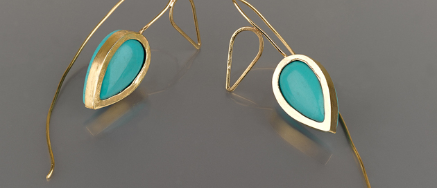 עגילי זהב טיפה תלויים גדולים משובצים אבני טורקיז
