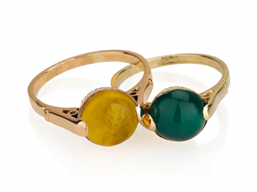 טבעת זהב וינטאג׳ בשיבוץ אבני חן